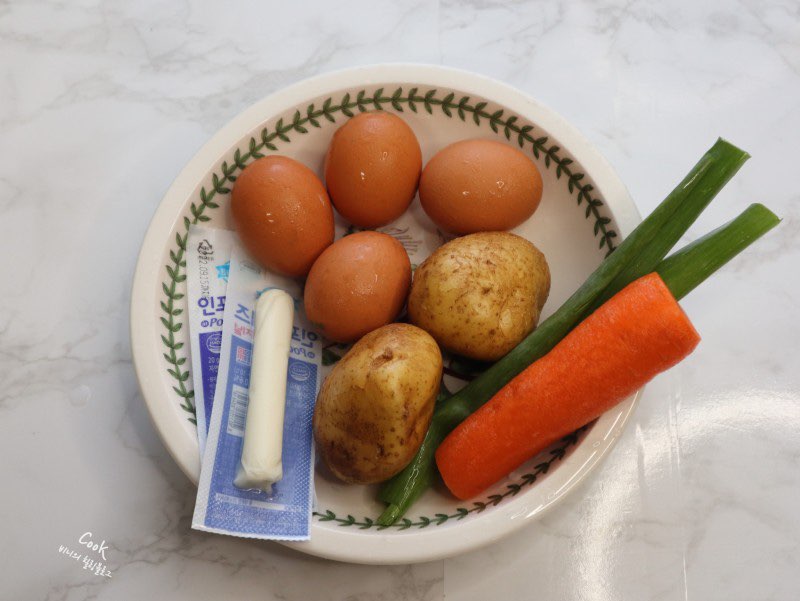 Món khoai tây hấp trứng phô mai cực ngon dành cho dân ăn eatclean - Ảnh 1